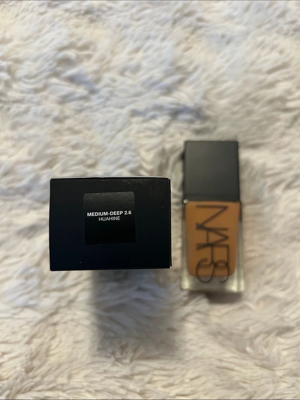 NARS Light Reflecting Foundation medium-deep 2.6 Huahine